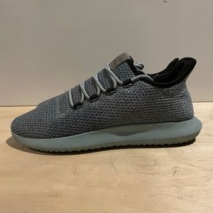 Adidas tubular shadow